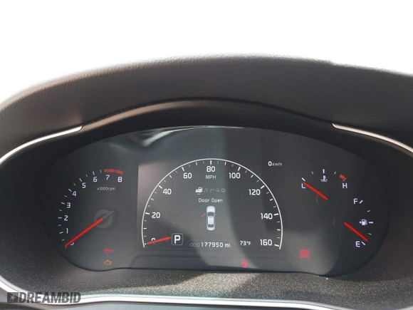 2014 Kia Cadenza Premium with VIN KNALN4D72E5140572, listed as a IAAI auction lot 42070861 with 177,950 mi miles. Bid and sale history available at carsss.com. Image 7.