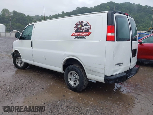 2016 Chevrolet Express Cargo with VIN 1GCWGAFG8G1147848, listed as a IAAI auction lot 42668582 with 237,768 mi miles and . Bid and sale history available at DreamBid. Image 3.