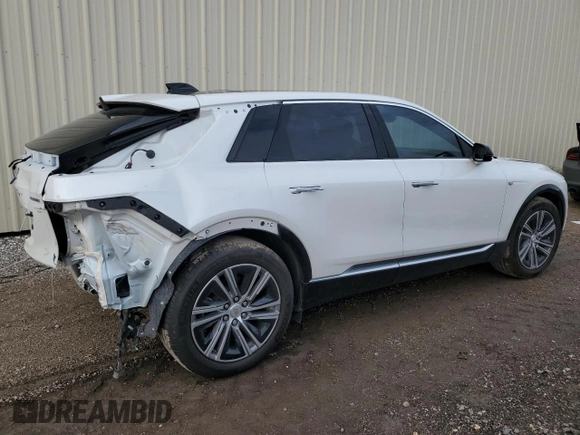 2024 Cadillac LYRIQ Luxury z VIN 1GYKPSRK6RZ121087, wystawiony jako Copart lot #83309844 z przebiegiem 3038 mil mil oraz Szkody całkowita. Historia ofert i sprzedaży dostępna na DreamBid. Obrazek 3.
