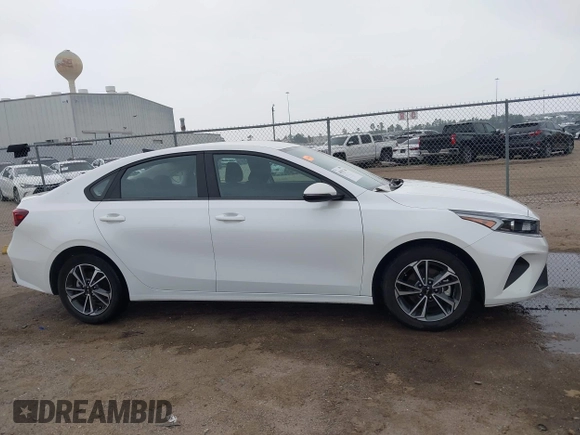 2023 Kia Forte LXS with VIN 3KPF24AD7PE669204, listed as a IAAI auction lot 41915744 with 17,413 mi miles and . Bid and sale history available at DreamBid. Image 13.