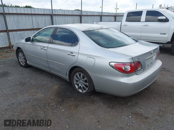 2002 Lexus ES 300 with VIN JTHBF30G920022893, listed as a IAAI auction lot 42470255 with 227,033 mi miles and . Bid and sale history available at DreamBid. Image 3.