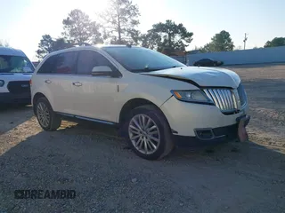 2013 Lincoln MKX with VIN 2LMDJ6JK0DBL13474, listed as a IAAI auction lot 41141919 with 133,344 mi miles. Bid and sale history available at carsss.com. Image 1.