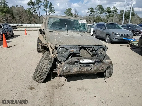 2020 Jeep Gladiator Sport S with VIN 1C6HJTAG0LL168969, listed as a Copart auction lot 44028815 with 67,810 mi miles and Salvage Title. Bid and sale history available at carsss.com. Image 11.