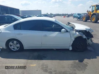 2008 Nissan Altima 2.5 S with VIN 1N4AL21E18C222774, listed as a IAAI auction lot 41804924 with 1 mi miles. Bid and sale history available at carsss.com. Image 12.