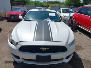 2017 Ford Mustang V6 с VIN 1FA6P8AM8H5235207, выставлен на аукционе IAAI как лот 42388120 с пробегом 105 450 миль миль и . История ставок и продаж доступна на DreamBid. Изображение 12.
