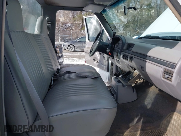 1997 Ford F-250 with VIN 1FTHF26FXVEA59964, listed as a IAAI auction lot 41632625 with 316,303 mi miles and . Bid and sale history available at DreamBid. Image 5.