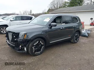2024 Kia Telluride S with VIN 5XYP64GC8RG553376, listed as a IAAI auction lot 41952508 with 7,218 mi miles and . Bid and sale history available at carsss.com. Image 2.