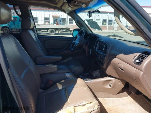 2001 Toyota Sequoia Limited with VIN 5TDBT48A01S048312, listed as a IAAI auction lot 41705751 with 283,397 mi miles. Bid and sale history available at carsss.com. Image 5.