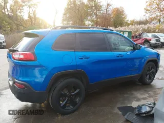 2018 Jeep Cherokee Limited with VIN 1C4PJMDXXJD515558, listed as a IAAI auction lot 40772264 with 171,347 mi miles. Bid and sale history available at carsss.com. Image 14.