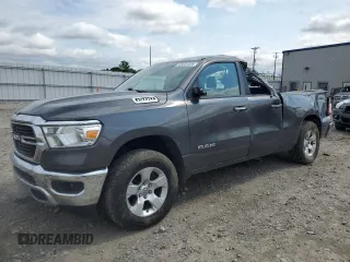 2020 Ram 1500 Big Horn с VIN 1C6RRFBG0LN415036, выставлен на аукционе Copart как лот 59201525 с пробегом 97 557 миль миль и На запчасти • Non repairable. История ставок и продаж доступна на DreamBid. Изображение 1.