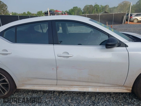 2025 Nissan Sentra SR with VIN 3N1AB8DV7SY297847, listed as a IAAI auction lot 42087240 with 5,127 mi miles and . Bid and sale history available at DreamBid. Image 12.