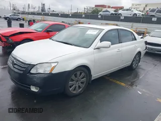 2007 Toyota Avalon XL with VIN 4T1BK36B87U195549, listed as a IAAI auction lot 41799801 with 161,737 mi miles. Bid and sale history available at carsss.com. Image 2.