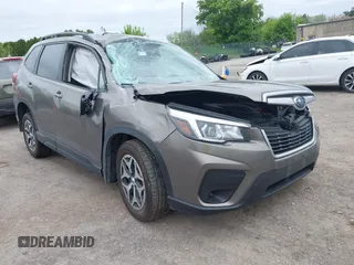 2020 Subaru Forester Premium with VIN JF2SKAJC2LH608689, listed as a IAAI auction lot 42251401 with 32,501 mi miles and . Bid and sale history available at DreamBid. Image 1.