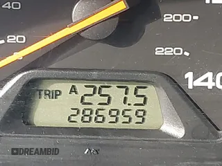 2002 Honda Odyssey EX z VIN 5FNRL186X2B014652, wystawiony jako IAAI lot #41950225 z przebiegiem 286 959 mil mil oraz . Historia ofert i sprzedaży dostępna na DreamBid. Obrazek 7.