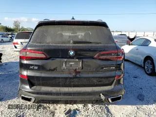 2021 BMW X5 xDrive40i with VIN 5UXCR6C03M9F34307, listed as a Copart auction lot 39205613 with 40,771 mi miles. Bid and sale history available at carsss.com. Image 6.