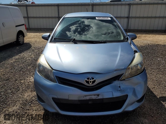2013 Toyota Yaris L with VIN JTDJTUD30DD570862, listed as a Copart auction lot 69548654 with 104,986 mi miles and Clean Title. Bid and sale history available at carsss.com. Image 5.