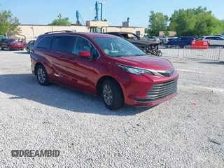 2022 Toyota Sienna LE z VIN 5TDKRKEC7NS095271, wystawiony jako IAAI lot #41998721 z przebiegiem 37 014 mil mil oraz . Historia ofert i sprzedaży dostępna na DreamBid. Obrazek 1.