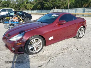 2011 Mercedes-Benz SLK 300 z VIN WDBWK5EA2BF241530, wystawiony jako Copart lot #73412164 z przebiegiem 115 746 mil mil oraz Szkoda całkowita • Salvage title. Historia ofert i sprzedaży dostępna na DreamBid. Obrazek 1.