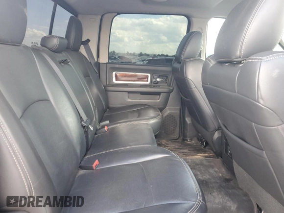2012 Ram 2500 Laramie z VIN 3C6UD5FL8CG300882, wystawiony jako Copart lot #55700025 z przebiegiem 228 844 mil mil oraz Czysty tytuł • Clean title. Historia ofert i sprzedaży dostępna na DreamBid. Obrazek 10.
