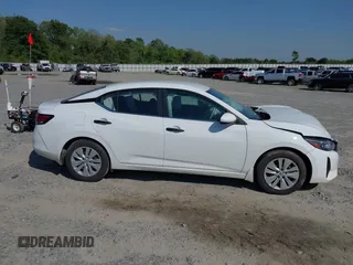 2024 Nissan Sentra S z VIN 3N1AB8BV3RY234421, wystawiony jako IAAI lot #42012080 z przebiegiem 20 938 mil mil oraz . Historia ofert i sprzedaży dostępna na DreamBid. Obrazek 13.