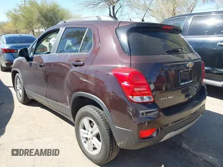 2021 Chevrolet Trax LT with VIN KL7CJPSM4MB364271, listed as a IAAI auction lot 41861337 with 65,930 mi miles. Bid and sale history available at carsss.com. Image 3.