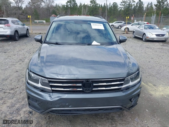 2018 Volkswagen Tiguan S with VIN 3VV1B7AX9JM088226, listed as a IAAI auction lot 41804141 with 68,026 mi miles. Bid and sale history available at carsss.com. Image 12.