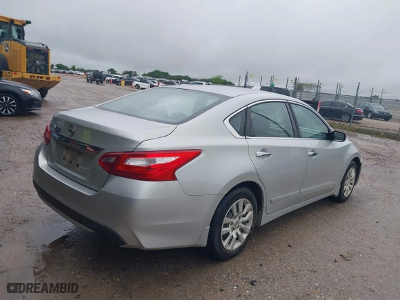 2017 Nissan Altima 2.5 SR with VIN 1N4AL3AP5HC482165, listed as a IAAI auction lot 41936944 with 108,952 mi miles. Bid and sale history available at carsss.com. Image 4.