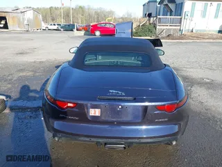 2019 Jaguar F-TYPE P300 with VIN SAJDD5GX3KCK62586, listed as a IAAI auction lot 41921001 with 30,099 mi miles. Bid and sale history available at carsss.com. Image 17.