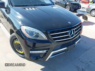 2014 Mercedes-Benz M with VIN 4JGDA5HB9EA351147, listed as a IAAI auction lot 41364737 with 106,723 mi miles. Bid and sale history available at carsss.com. Image 6.