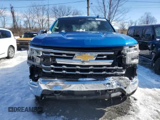 2023 Chevrolet Silverado 1500 LTZ with VIN 1GCUDGE82PZ121034, listed as a Copart auction lot 45558035 with 19,243 mi miles and Salvage Title. Bid and sale history available at carsss.com. Image 5.