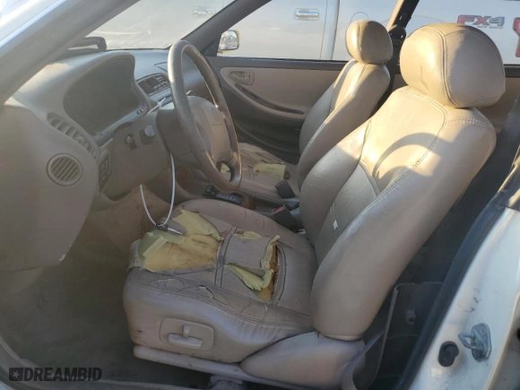 1996 Lexus ES 300 with VIN JT8BF12G9T0162042, listed as a Copart auction lot 82494384 with 331,371 mi miles and Clean Title. Bid and sale history available at carsss.com. Image 7.