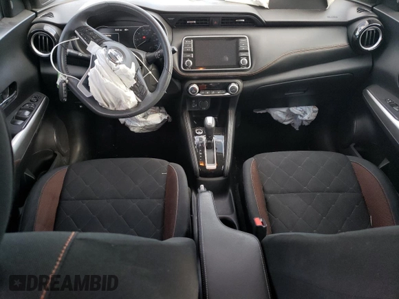 2020 Nissan Kicks SR z VIN 3N1CP5DV8LL477913, wystawiony jako Copart lot #57950245 z przebiegiem 31 009 mil mil oraz Szkoda całkowita • Salvage title. Historia ofert i sprzedaży dostępna na DreamBid. Obrazek 8.