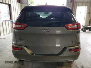 2017 Jeep Cherokee Overland z VIN 1C4PJMJS7HW525455, wystawiony jako Copart lot #61382445 z przebiegiem 83 499 mil mil oraz Szkoda całkowita • Salvage title. Historia ofert i sprzedaży dostępna na DreamBid. Obrazek 6.