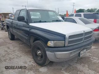 2001 Dodge 1500 z VIN 3B7HC13Y41G211877, wystawiony jako IAAI lot #42380395 z przebiegiem 199 804 mil mil oraz . Historia ofert i sprzedaży dostępna na DreamBid. Obrazek 1.