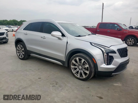 2019 Cadillac XT4 FWD Premium Luxury with VIN 1GYFZCR47KF175802, listed as a Copart auction lot 57153785 with 33,308 mi miles and Salvage title. Bid and sale history available at DreamBid. Image 4.