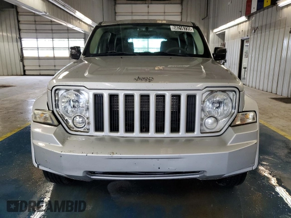 2010 Jeep Liberty Sport with VIN 1J4PN2GK6AW101135, listed as a Copart auction lot 58216735 with 202,901 mi miles and Clean title. Bid and sale history available at DreamBid. Image 5.