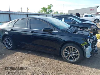 2017 Ford Fusion SE с VIN 3FA6P0HD9HR157122, выставлен на аукционе IAAI как лот 42062159 с пробегом 20 669 миль миль и . История ставок и продаж доступна на DreamBid. Изображение 14.