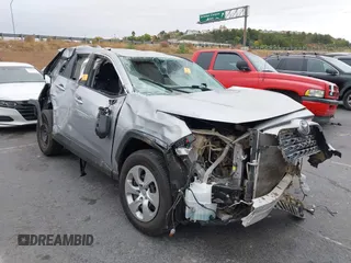 2020 Toyota RAV4 LE with VIN 2T3H1RFV2LW103136, listed as a IAAI auction lot 40921556 with 1 mi miles. Bid and sale history available at carsss.com. Image 1.