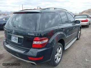 2009 Mercedes-Benz M-Class 3.5L with VIN 4JGBB86E09A470827, listed as a IAAI auction lot 42024915 with 212,537 mi miles. Bid and sale history available at carsss.com. Image 4.
