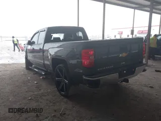 2015 Chevrolet Silverado 1500 LT with VIN 1GCRCREC5FZ402543, listed as a IAAI auction lot 41290500 with 136,079 mi miles. Bid and sale history available at carsss.com. Image 3.