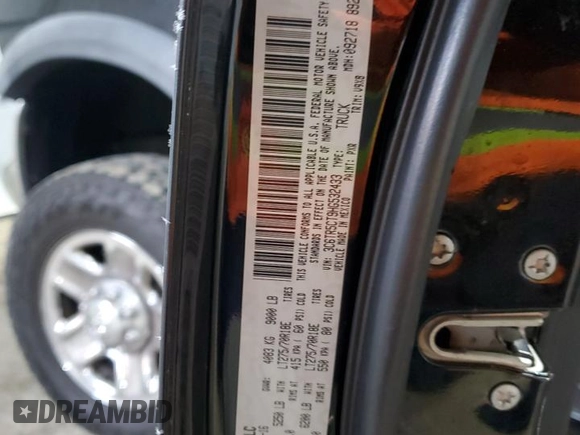 2017 Ram 2500 ST with VIN 3C6TR5CT9HG532433, listed as a Copart auction lot 87252014 with 121,915 mi miles and Salvage Title. Bid and sale history available at carsss.com. Image 12.