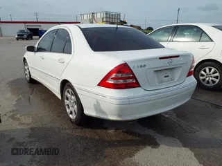 2006 Mercedes-Benz C 280 Luxury с VIN WDBRF54HX6A853395, выставлен на аукционе IAAI как лот 42143410 с пробегом 147 296 миль миль и . История ставок и продаж доступна на DreamBid. Изображение 3.