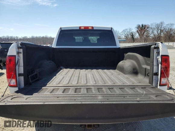 2019 Ram 1500 Tradesman z VIN 1C6RR7FG3KS544176, wystawiony jako Copart lot #47624925 z przebiegiem 194 209 mil mil oraz Szkoda całkowita • Salvage title. Historia ofert i sprzedaży dostępna na DreamBid. Obrazek 6.