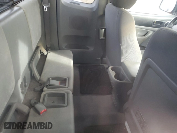 2006 Toyota Tacoma z VIN 5TETX22N66Z153181, wystawiony jako Copart lot #87746685 z przebiegiem 254 456 mil mil oraz Szkody całkowita. Historia ofert i sprzedaży dostępna na DreamBid. Obrazek 10.