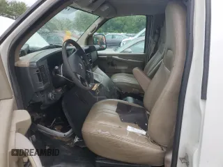 2013 Chevrolet Express Cargo z VIN 1GCSGAFX1D1133445, wystawiony jako Copart lot #56879675 z przebiegiem 201 501 mil mil oraz Tytuł czysty. Historia ofert i sprzedaży dostępna na DreamBid. Obrazek 7.