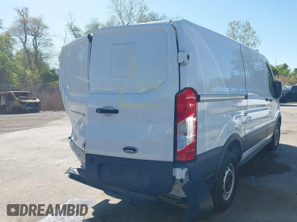 2021 Ford Transit Cargo z VIN 1FTBR1Y89MKA66720, wystawiony jako IAAI lot #42064777 z przebiegiem 112 171 mil mil oraz . Historia ofert i sprzedaży dostępna na DreamBid. Obrazek 17.