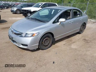 2009 Honda Civic EX-L z VIN 19XFA16979E010306, wystawiony jako IAAI lot #42285380 z przebiegiem 210 547 mil mil oraz . Historia ofert i sprzedaży dostępna na DreamBid. Obrazek 18.