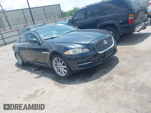 2013 Jaguar XJ with VIN SAJWA1C77D8V44610, listed as a IAAI auction lot 42150382 with Not Provided miles and . Bid and sale history available at DreamBid. Image 1.