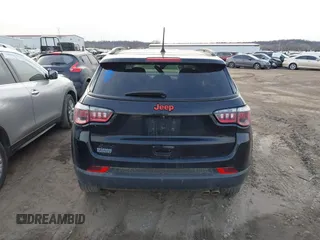 2020 Jeep Compass Latitude with VIN 3C4NJDBB9LT137387, listed as a IAAI auction lot 41379552 with 79,083 mi miles and . Bid and sale history available at carsss.com. Image 16.