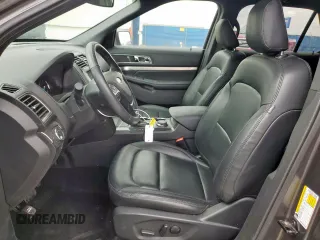 2019 Ford Explorer XLT z VIN 1FM5K8D8XKGA22222, wystawiony jako Copart lot #63078265 z przebiegiem 40 244 mil mil oraz Szkoda całkowita • Salvage title. Historia ofert i sprzedaży dostępna na DreamBid. Obrazek 7.